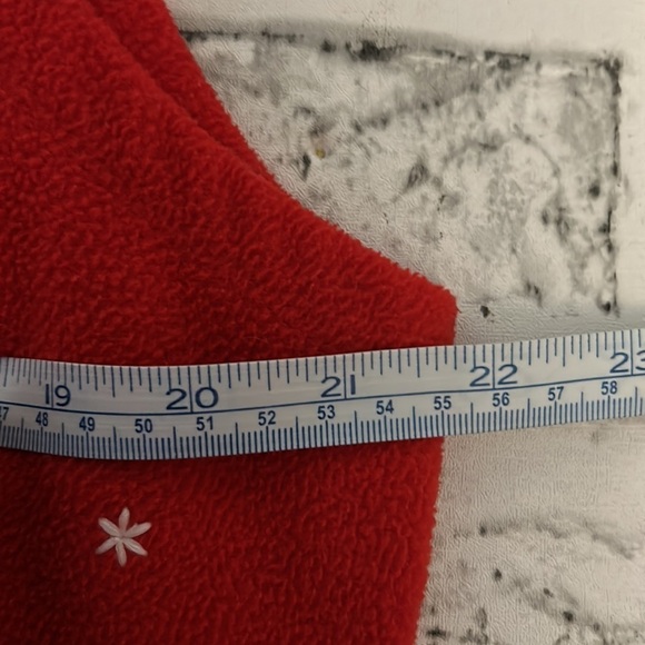 Mountain Lake Red Winter Christmas Fleece Vest. Size XL, Zips with Pockets - Picture 10 of 11